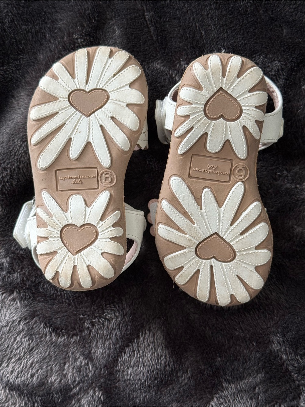 cupcakes & cashmere Kids Cream Scalloped Laser-Cut Sandals - Picture 3 of 8